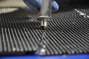 ultrasonic-cutter - composite cutting